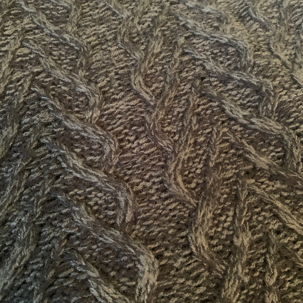 Cold shoulder turtleneck sweater - Picture 3 of 5